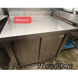 Tables inoxydable,poubelles,meubles bergerie,enrouleur